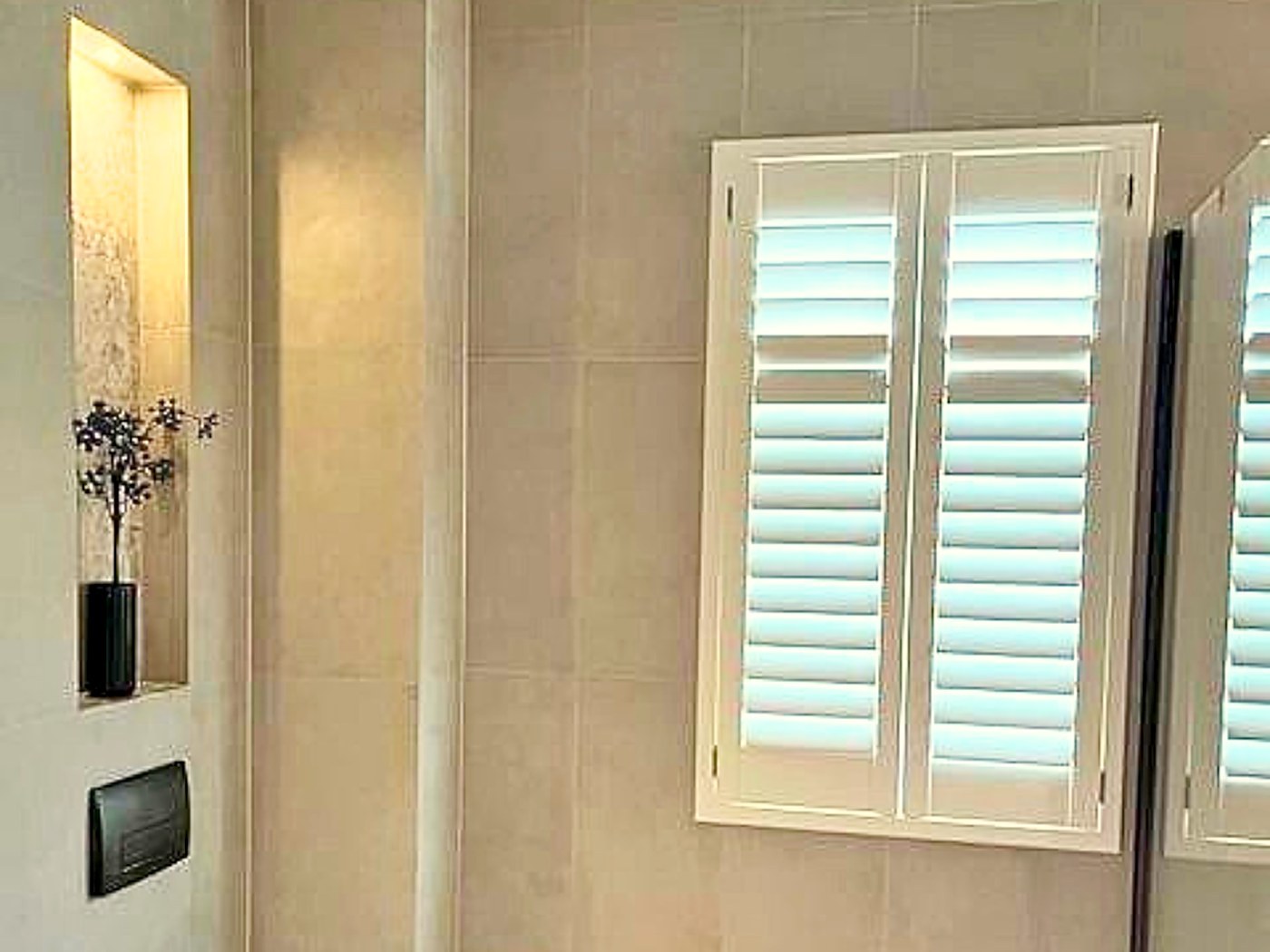 Plantation shutters installed in Farnborough, Hampshire, photo 2