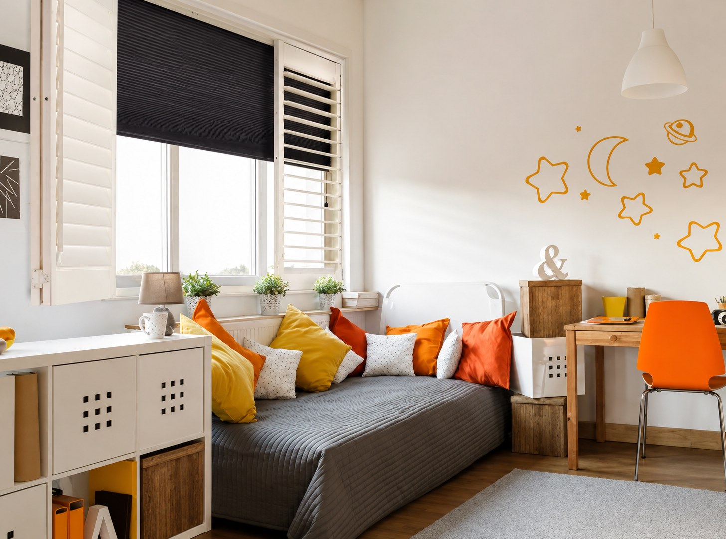 INTEGRATED ROOM DARKENING BLINDS